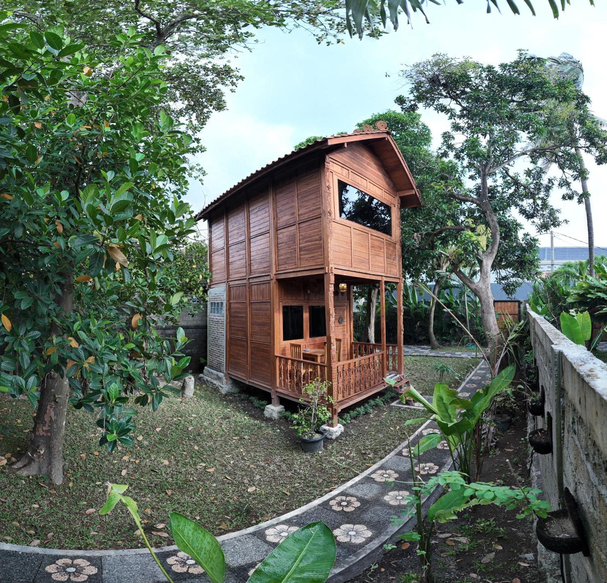 Private Joglo In Heart Of Sanur Villa Exterior photo
